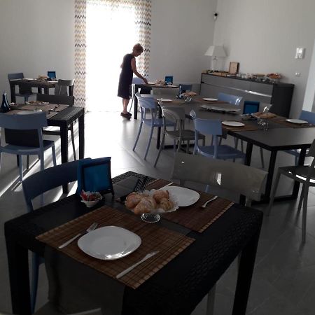 La Casa Di Francesca B&B Con Parcheggio Privato Порто-Чезарео Экстерьер фото